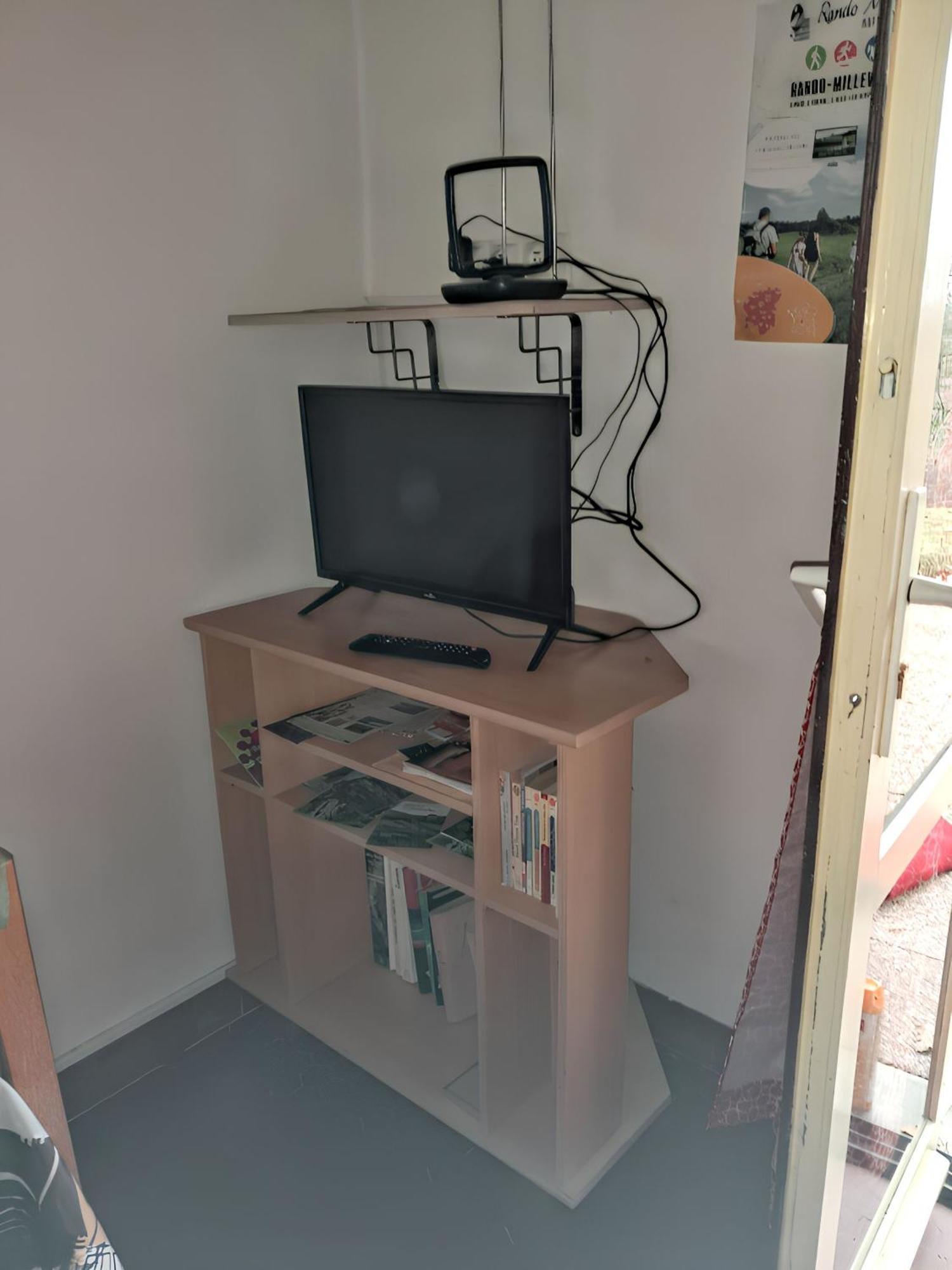 Studio Charmant A Treignac Avec Terrasse De 22 M² Экстерьер фото